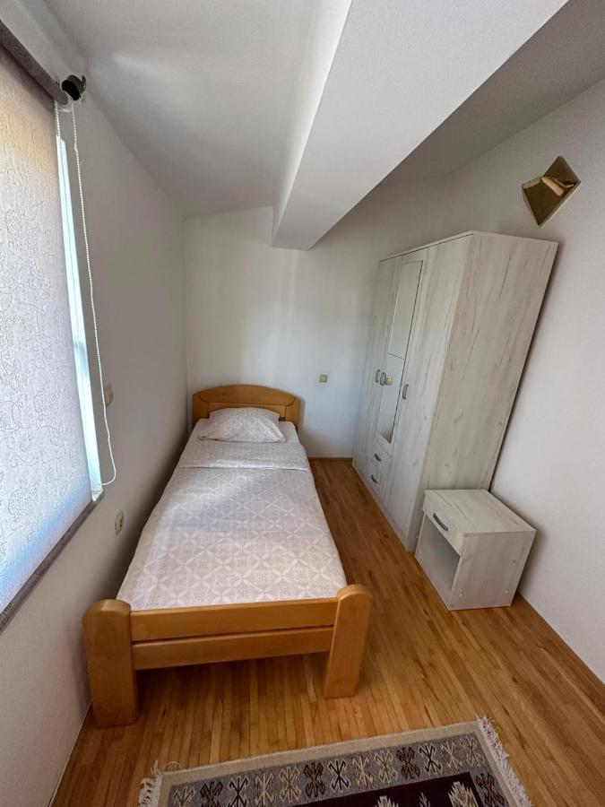 Apartment Nina Mostar Exterior photo